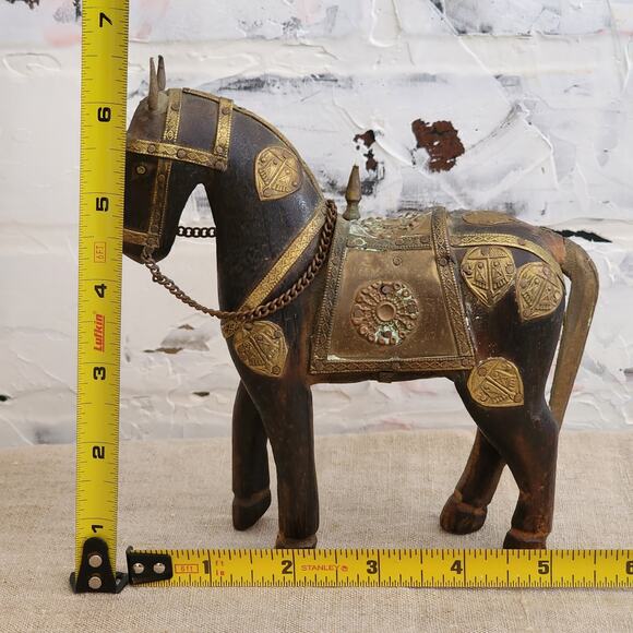 Vintage Hand Carved Marwari War Horse Figurine - Brass Armored Metal Detail - Picture 10 of 10